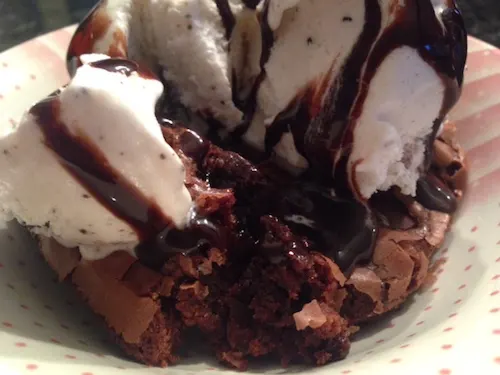 brownie sundae