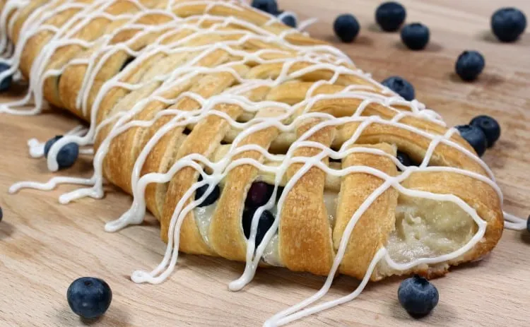 breakfast in bed valentines day blueberry cream cheese braid